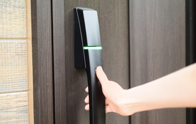 スマートロックで後悔？賃貸でよくある失敗と安全な選び方を解説
